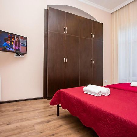 Apartamento Near The Opera Tiflis Exterior foto